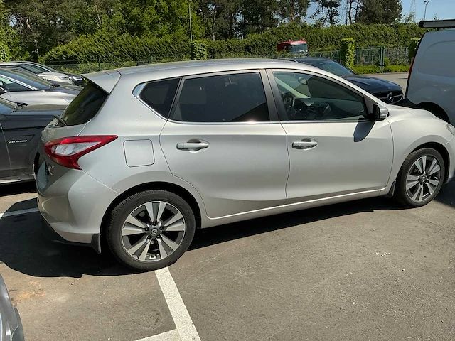 Nissan pulsar personenauto - afbeelding 8 van  12