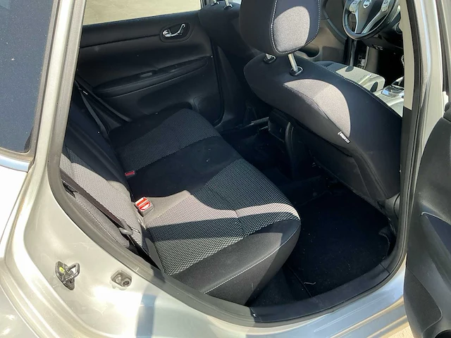 Nissan pulsar personenauto - afbeelding 10 van  12