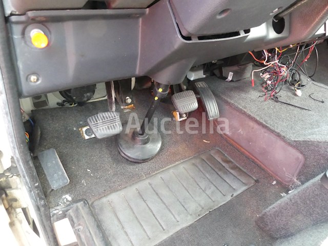 Nissan trade 3.0 (1996-44.049 km-vin:vwake0553s745309) - afbeelding 5 van  27