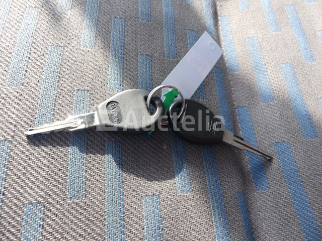 Nissan trade 3.0 (1996-44.049 km-vin:vwake0553s745309) - afbeelding 14 van  27