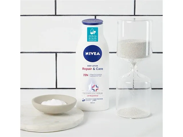 Nivea - repair & care 72h - herstellende bodylotion - verlichting jeuk - 400ml - afbeelding 2 van  2