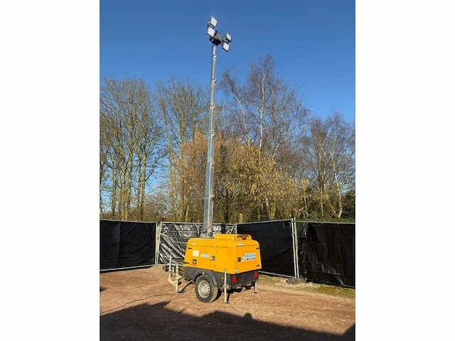 Nixon hire vt hybrid lichtmast - afbeelding 4 van  6