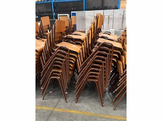 Nn - schoolstoelen (12x) - afbeelding 1 van  1