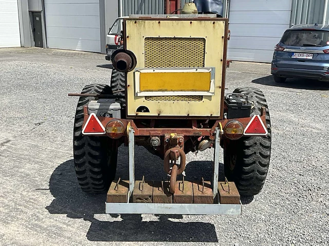 Nn 4x4 vorkheftruck - afbeelding 28 van  30