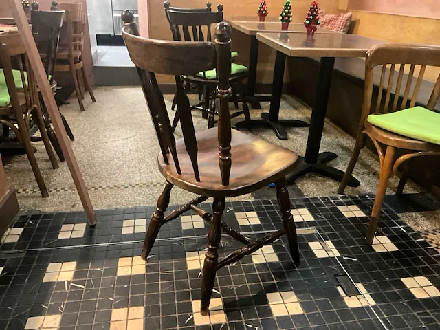 Nn bistrotafels en stoelen - afbeelding 12 van  14