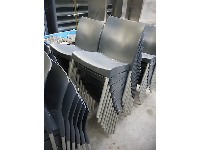 Nn chairs - afbeelding 3 van  5