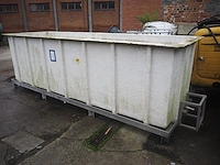 Nn container