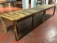 Nn eetkamertafel