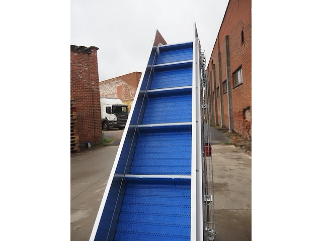 Nn elevating belt with dividers - afbeelding 8 van  9