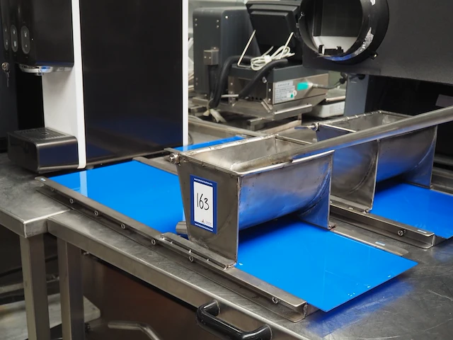 Nn filling device for croquettes - afbeelding 2 van  4