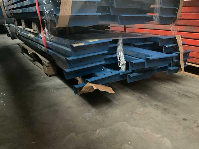 Nn gedemonteerde liggers palletstelling (23x) - afbeelding 3 van  3