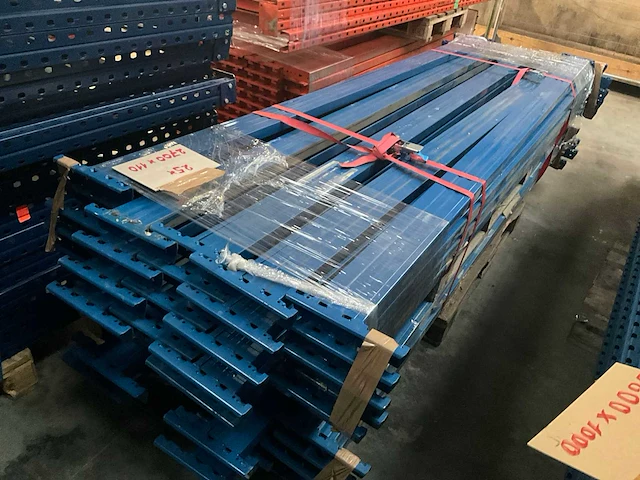 Nn gedemonteerde liggers palletstelling (25x) - afbeelding 1 van  4