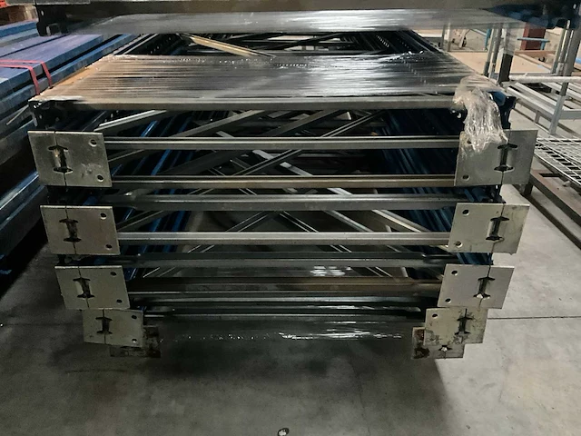 Nn gedemonteerde staanders palletstelling (10x) - afbeelding 2 van  5