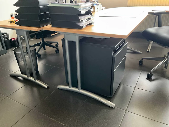 Nn hoekbureau (2x) - afbeelding 5 van  5