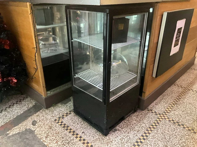 Nn koelvitrine - afbeelding 1 van  4