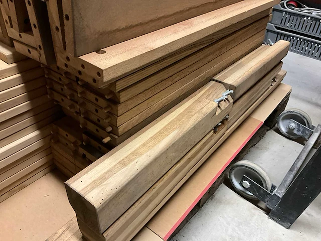 Nn overige hout- en plaatmateriaal - afbeelding 8 van  18