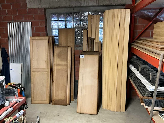 Nn overige hout- en plaatmateriaal - afbeelding 1 van  18