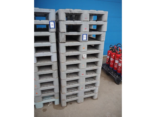 Nn pallets - afbeelding 1 van  4