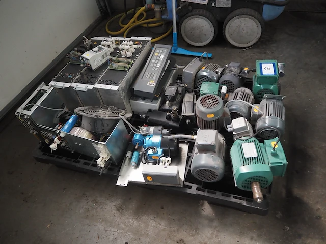 Nn parts - afbeelding 1 van  10