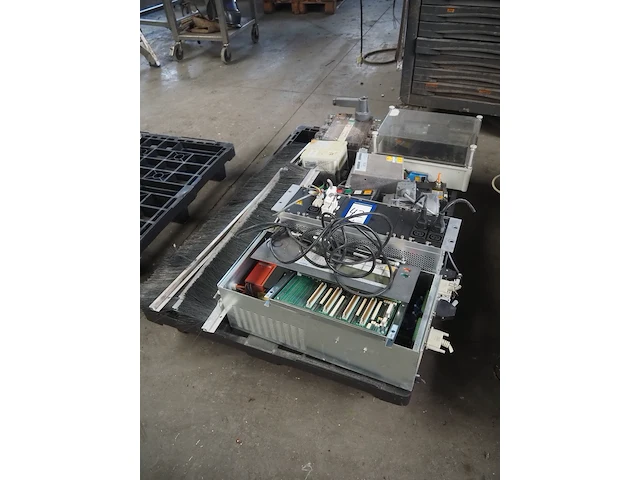 Nn parts - afbeelding 1 van  9