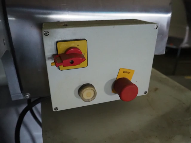 Nn skinning machine - afbeelding 6 van  9