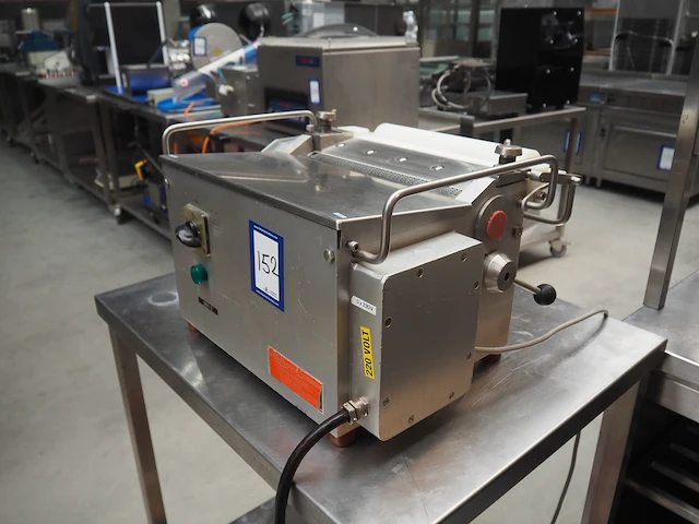 Nn skinning machine - afbeelding 3 van  8
