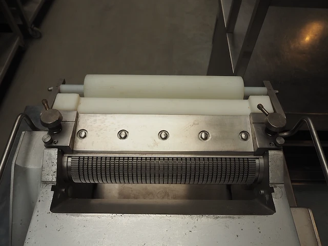 Nn skinning machine - afbeelding 5 van  8