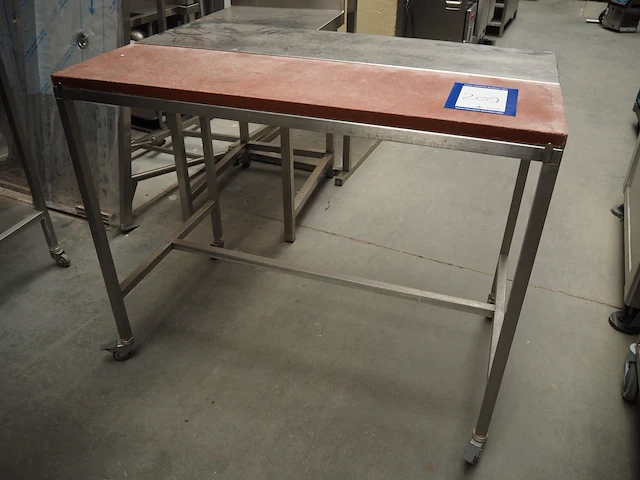 Nn table - afbeelding 1 van  4