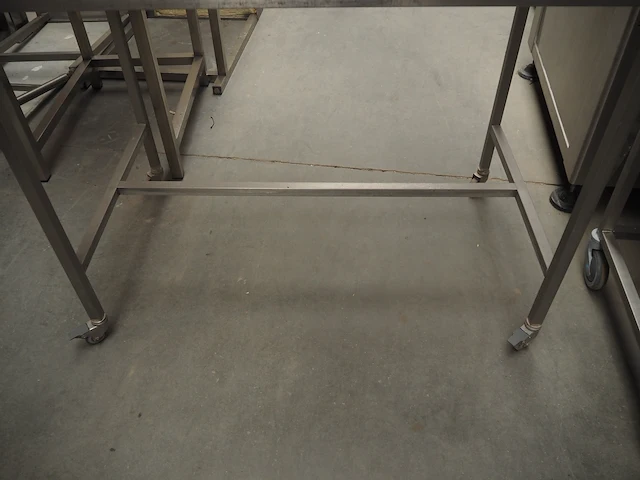 Nn table - afbeelding 4 van  4