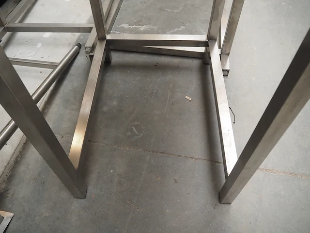 Nn table - afbeelding 4 van  4