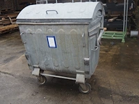 Nn waste container