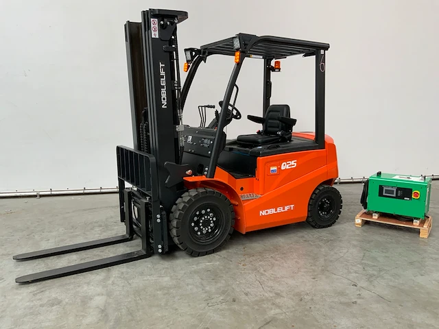 Noblelift - fe4p25qc - 2.5t vorkheftruck triple mast 4.8m - afbeelding 20 van  22