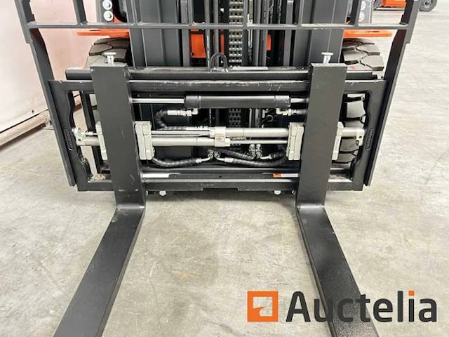 Noblelift fe4p16qc 2024 vorkheftruck 1.6t verstelbare lepels elektrisch - afbeelding 3 van  39