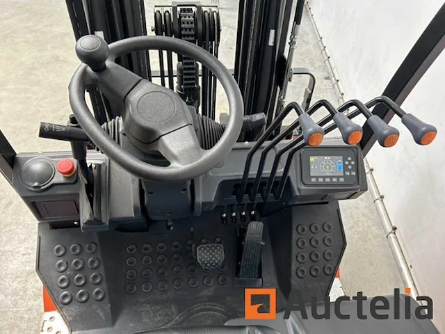 Noblelift fe4p16qc 2024 vorkheftruck 1.6t verstelbare lepels elektrisch - afbeelding 18 van  39