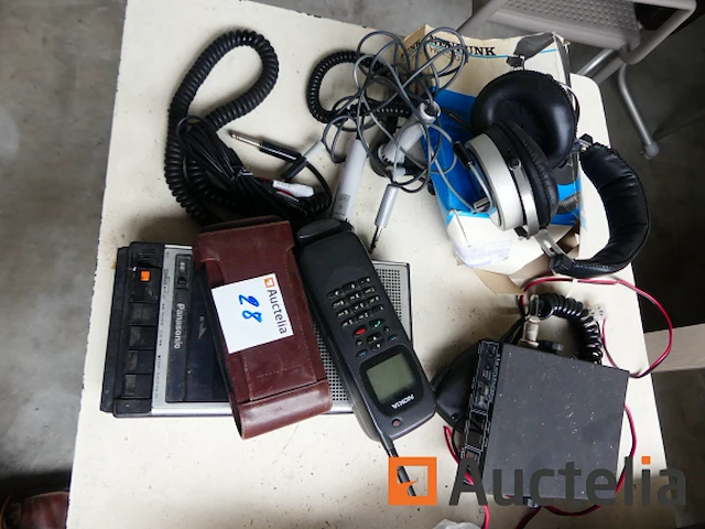Nokia-telefoon, cassettespeler - afbeelding 4 van  6