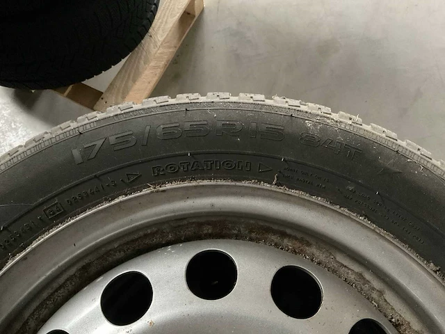 Nokian wrd3 175/65r15 84t winterbanden mini (4x) - afbeelding 3 van  7