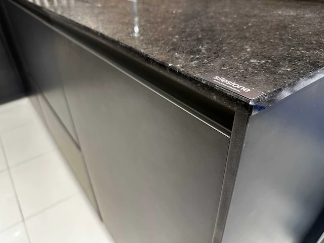 Nolte - ferro 40 - showroomkeuken - afbeelding 26 van  35