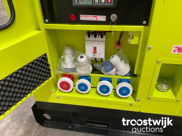 Noodstroomaggregaat - afbeelding 7 van  9