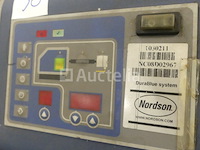 Nordson durablue 4 lijmpistool met tafel - afbeelding 10 van  13