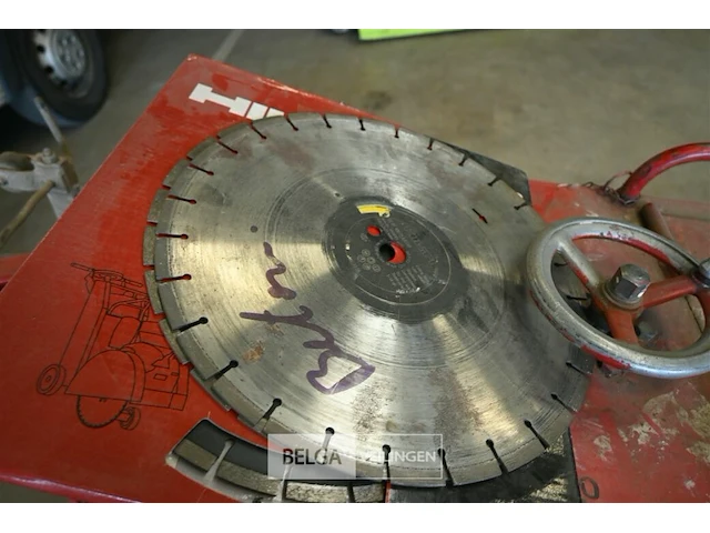 Norton asfalt/betonzaagmachine + extra zaagbladen - afbeelding 4 van  13