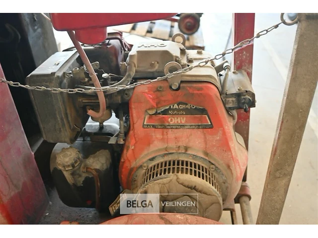Norton asfalt/betonzaagmachine + extra zaagbladen - afbeelding 12 van  13