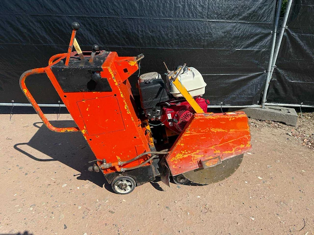 Norton csb1 betonzaagmachine - afbeelding 1 van  9