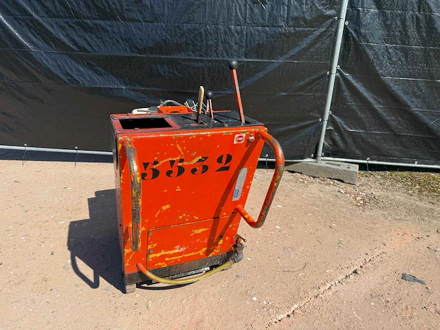 Norton csb1 betonzaagmachine - afbeelding 6 van  9