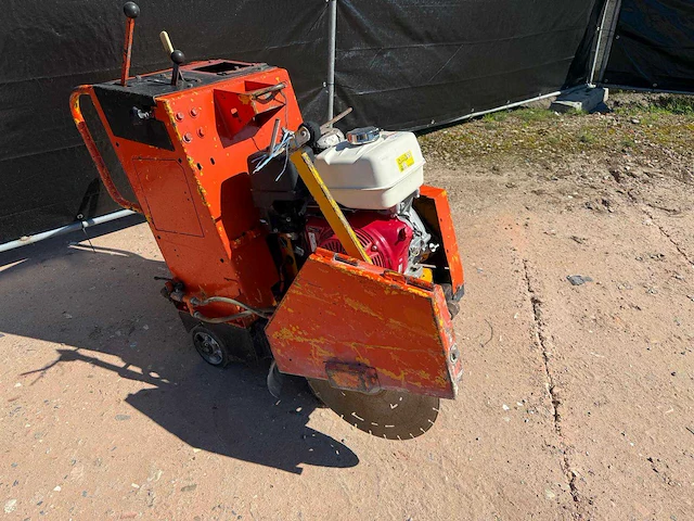 Norton csb1 betonzaagmachine - afbeelding 9 van  9