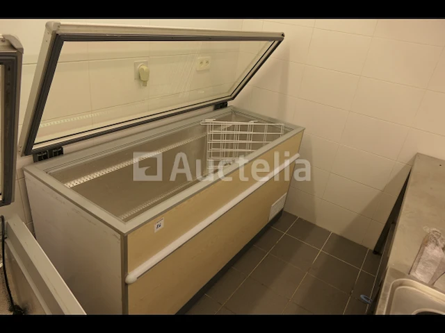Novum dressoir vriezer fg4212/15727 - afbeelding 1 van  3