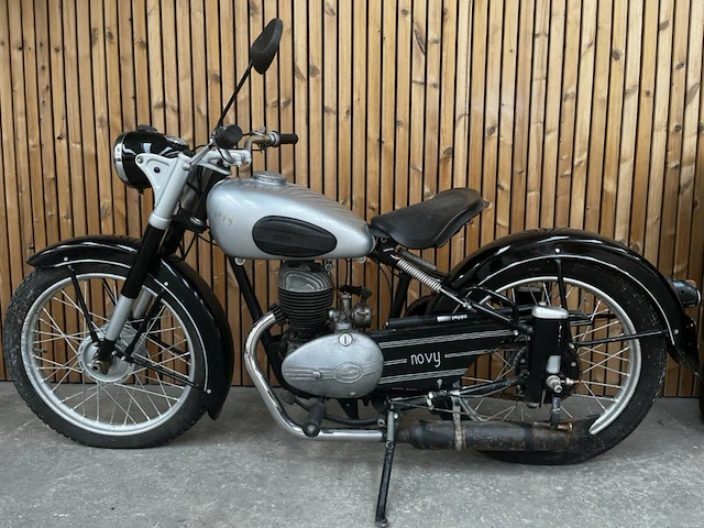Novy villiers, 1957 - afbeelding 14 van  19