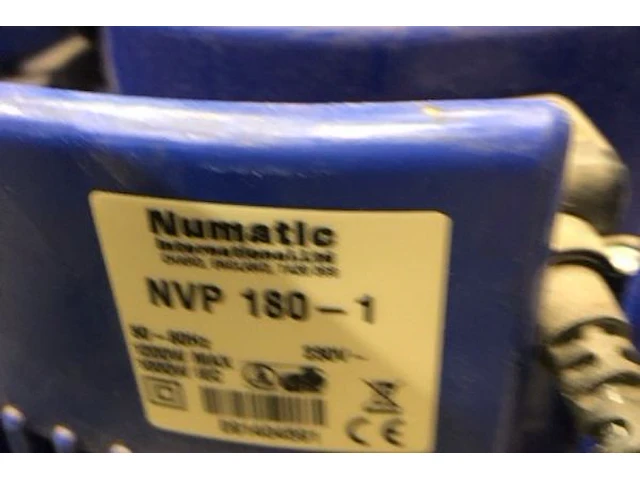 Numatic stofzuiger - afbeelding 4 van  5