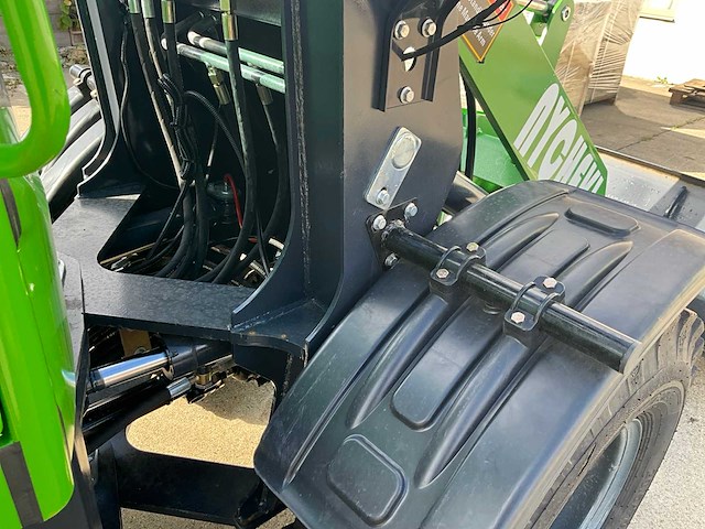 Nycheki y25-42 shovel / wiellader met cabine en graafbak - afbeelding 3 van  37