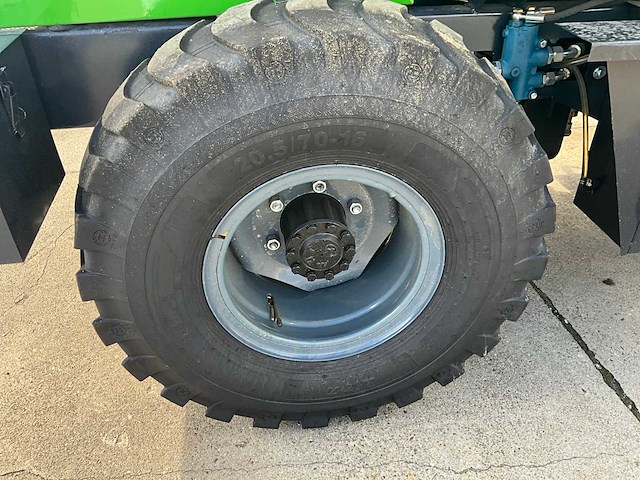 Nycheki y25-42 shovel / wiellader met cabine en graafbak - afbeelding 37 van  37