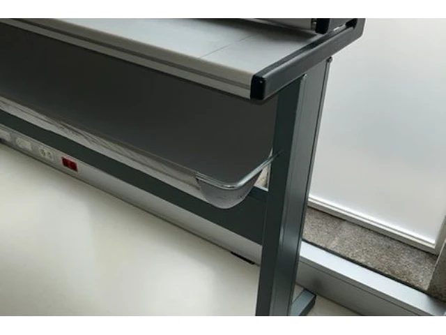Oce 913 handsnijmachine - afbeelding 2 van  5